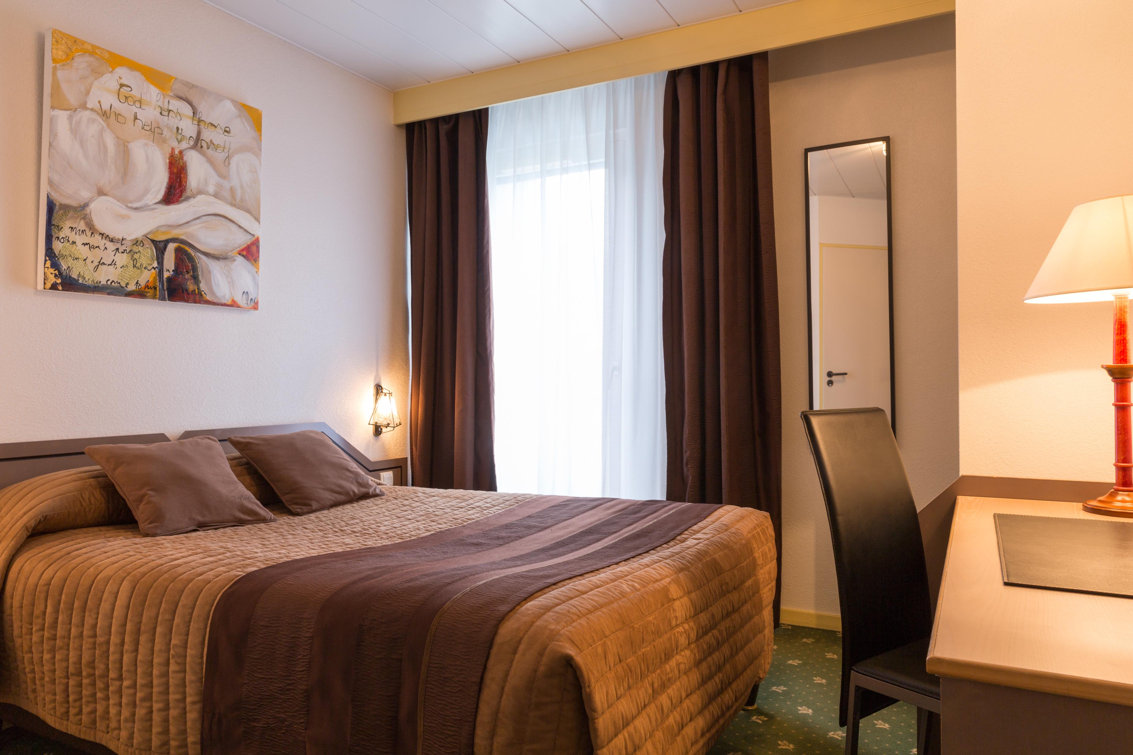 The Originals City, Hotel Du Faucigny, Cluses Ouest 雄济耶 外观 照片